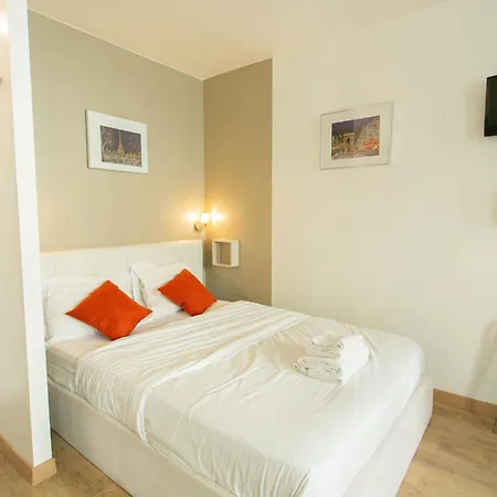 Serenty - Champs Elysees & Arc De Triomphe Apartment Paris